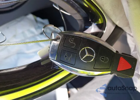 2017 Mercedes-Benz S 550 from USA, damaged, VIN WDDUG8CBXHA314937